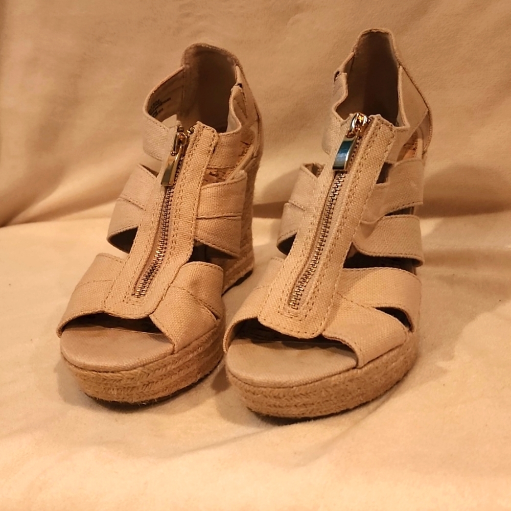 Merona 7.5 Tan Wedge Sandals